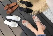 Flat sandals
