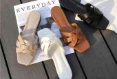 Flat sandals