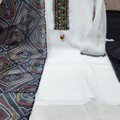 Jorjet Three Piece